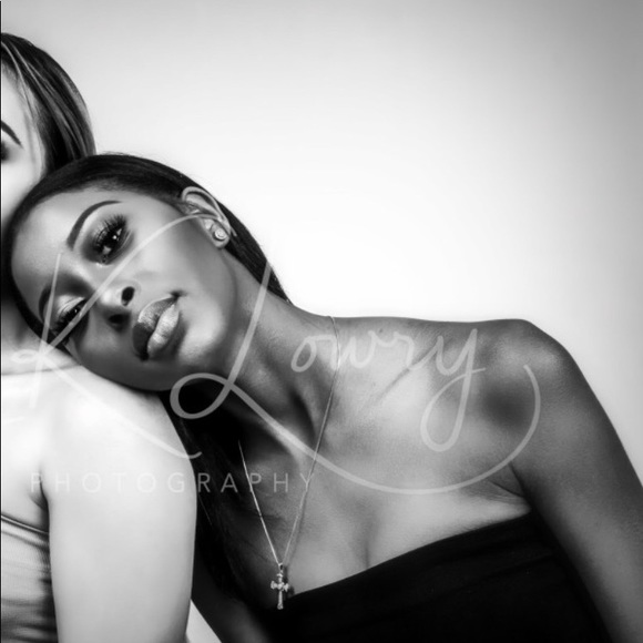 Meet your Posher, Stephanie - Picture 1 of 1